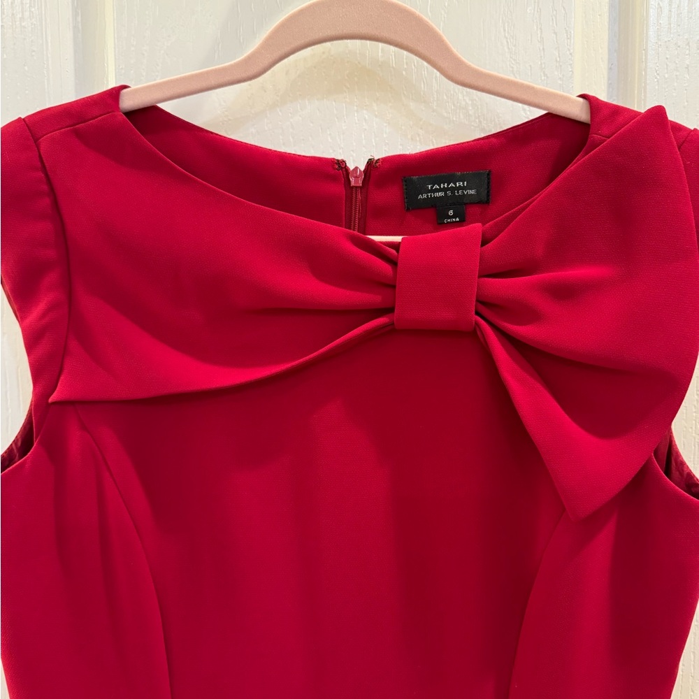 Tahari red dress, Size 6 - Picture 4 of 4